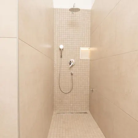 Deluxe Apartments&rooms Revis * Rijeka