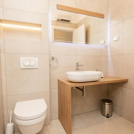 Deluxe Apartments&rooms Revis * Rijeka