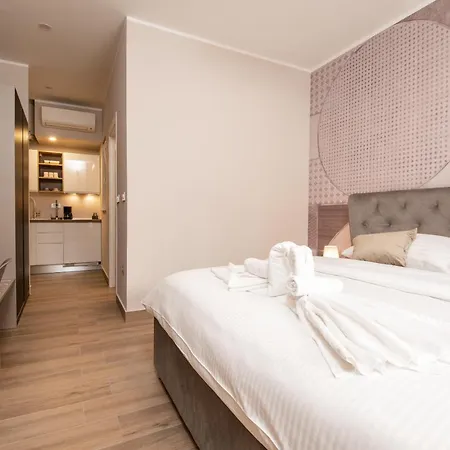 Apartament Deluxe & Revis