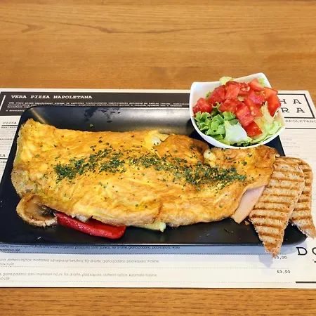 Deluxe & Revis Rijeka