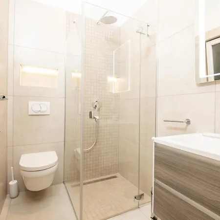 Apartament Deluxe & Revis