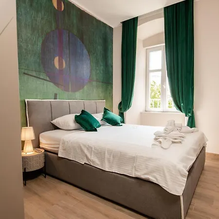 Apartament Deluxe & Revis Rijeka