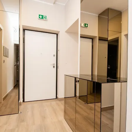 Deluxe & Revis * Rijeka